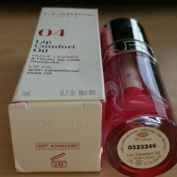 ✨Pitaya✨Clarins Paris New In Box Light Lip Comfort Oil - Picture 5 of 6